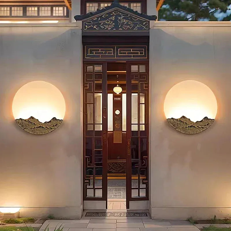 Verthara Premium Mountain-Water Pattern Round Outdoor Wall Light