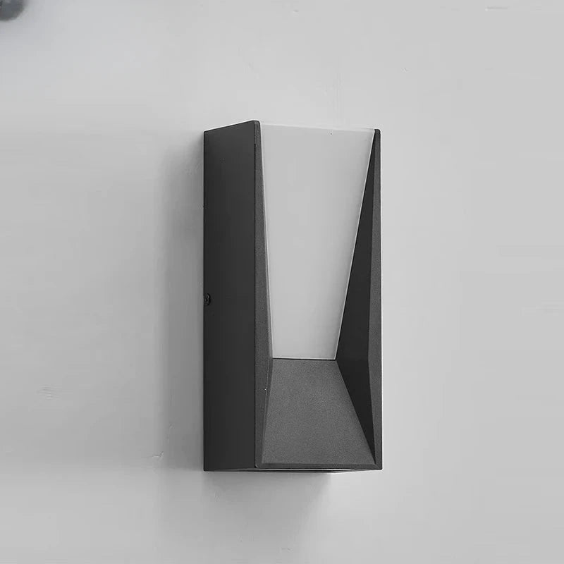 Verthara Premium PIR Sensor Outdoor Wall Light