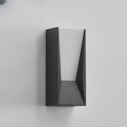 Verthara Premium PIR Sensor Outdoor Wall Light