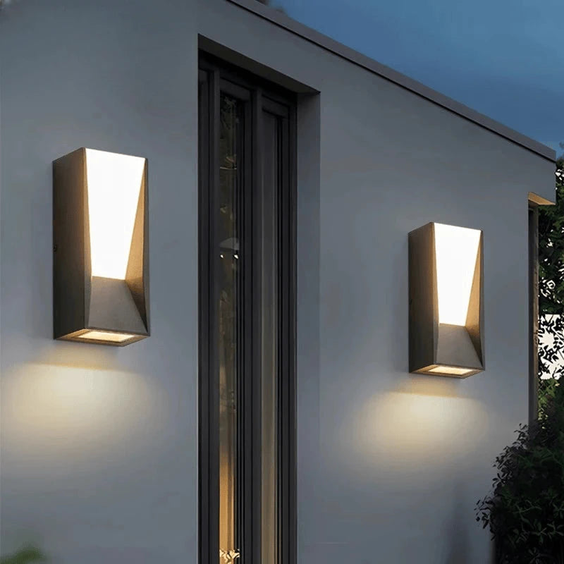 Verthara Premium PIR Sensor Outdoor Wall Light