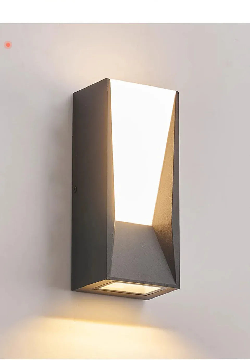Verthara Premium PIR Sensor Outdoor Wall Light