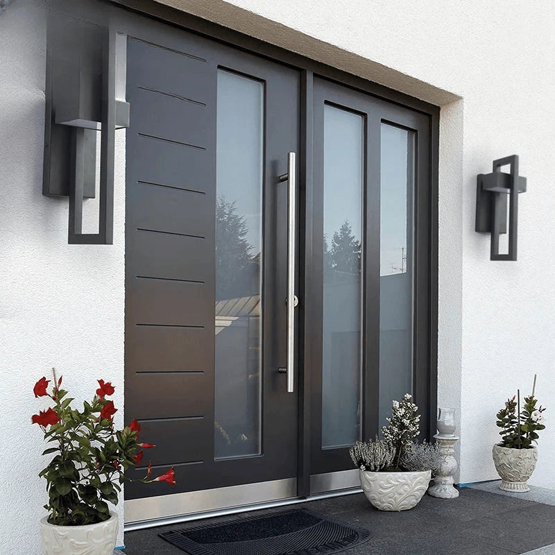 Verthara Premium Retro Black Outdoor LED Wall Lantern