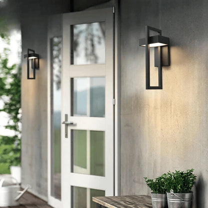 Verthara Premium Retro Black Outdoor LED Wall Lantern