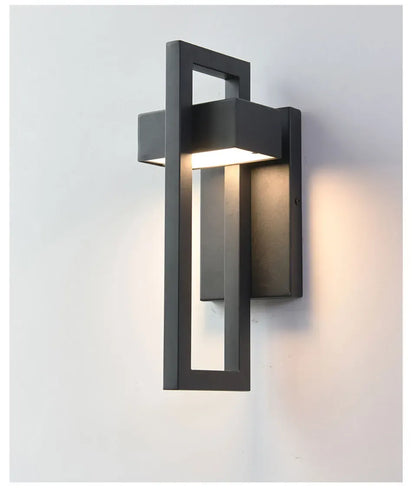 Verthara Premium Retro Black Outdoor LED Wall Lantern