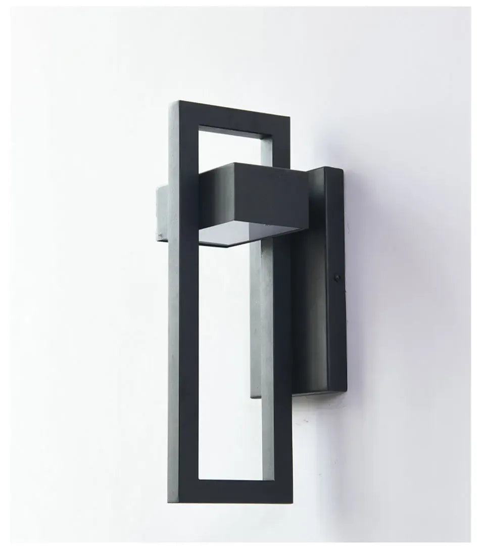 Verthara Premium Retro Black Outdoor LED Wall Lantern