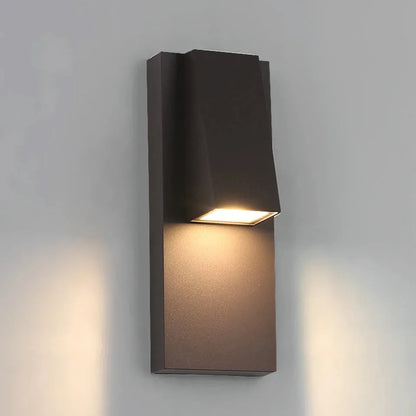 Verthara Premium Retro Black Outdoor LED Wall Sconce