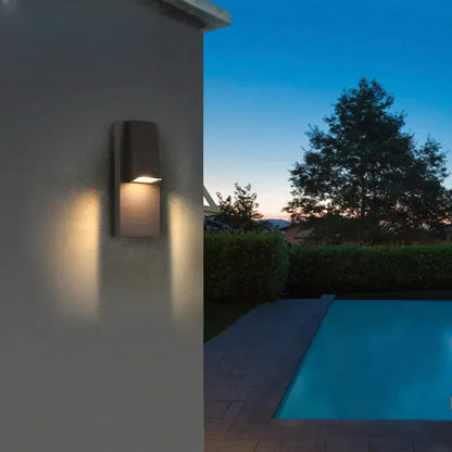 Verthara Premium Retro Black Outdoor LED Wall Sconce