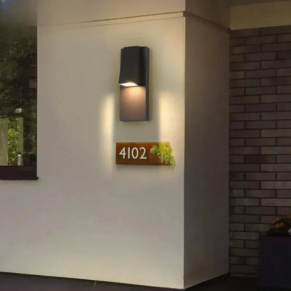 Verthara Premium Retro Black Outdoor LED Wall Sconce