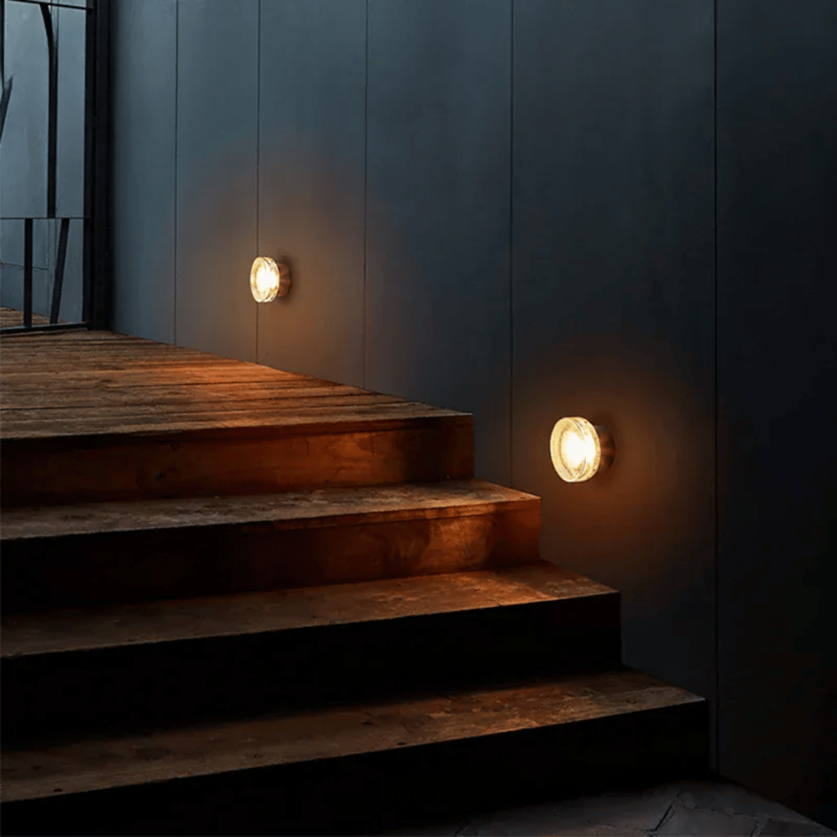 Verthara Premium Round Black Outdoor LED Wall Sconce