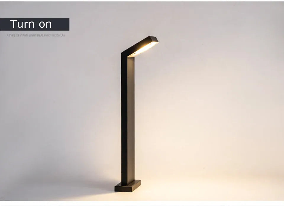 Verthara Premium Solar Aluminium Pathway Garden Lamp