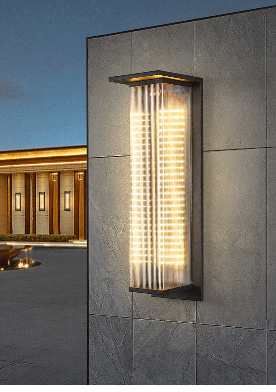 Verthara Premium Solar Dusk-to-Dawn Porch Wall Lantern H60cm