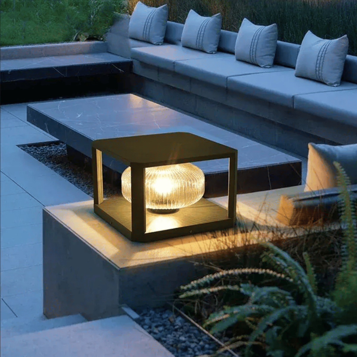 Verthara Premium Solar Garden Lights Pillar Style With Dusk-To-Dawn Sensor – Energy Efficient - IP65 Rated - Outdoor Lighting - Ideal For Pathways - Villa Gates