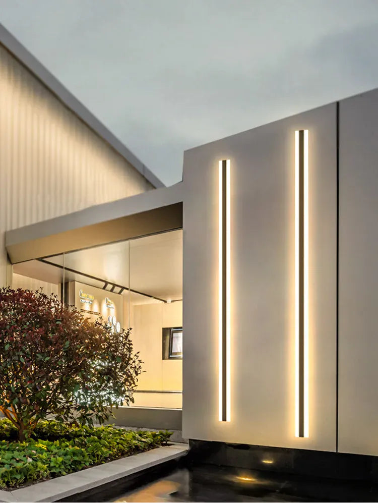 Verthara Premium Solar LED Outdoor Garden Wall Light