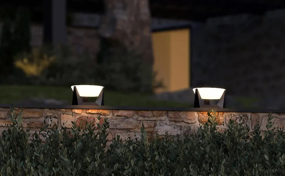 Verthara Premium Solar Post & Pillar Cap Garden Light