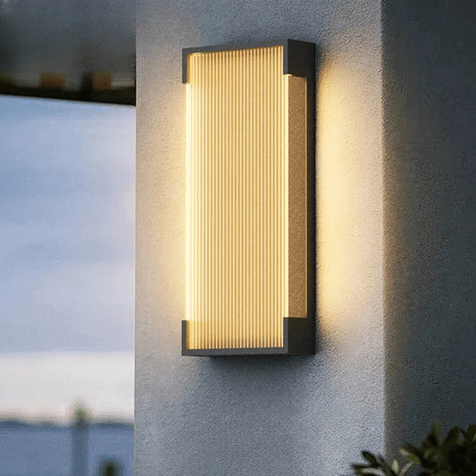 Verthara Premium Solar Stainless Steel Outdoor Wall Light