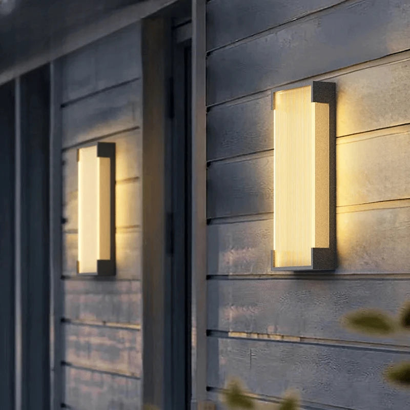 Verthara Premium Solar Stainless Steel Outdoor Wall Light