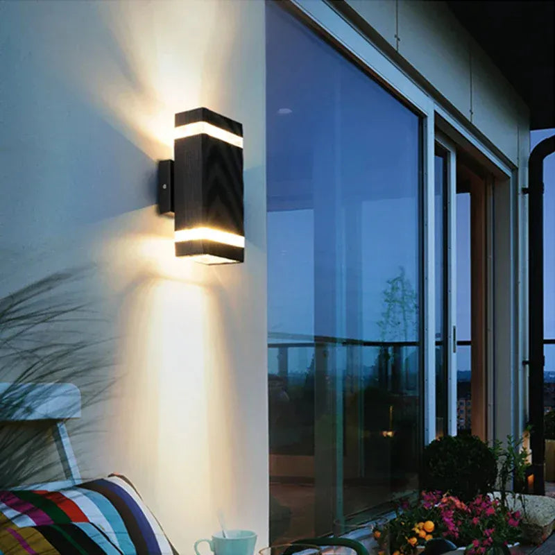 Verthara Premium Square E27 Outdoor Wall Sconce