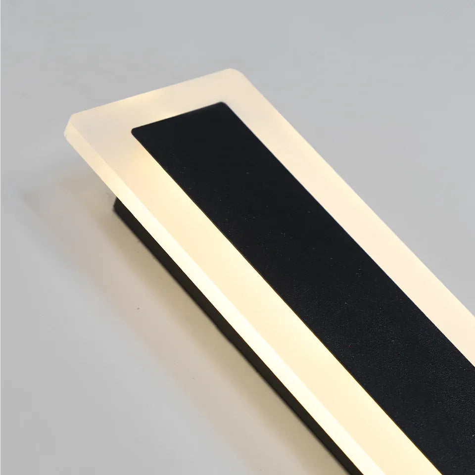 Verthara Premium Tall Dimmable Outdoor LED Wall Lantern