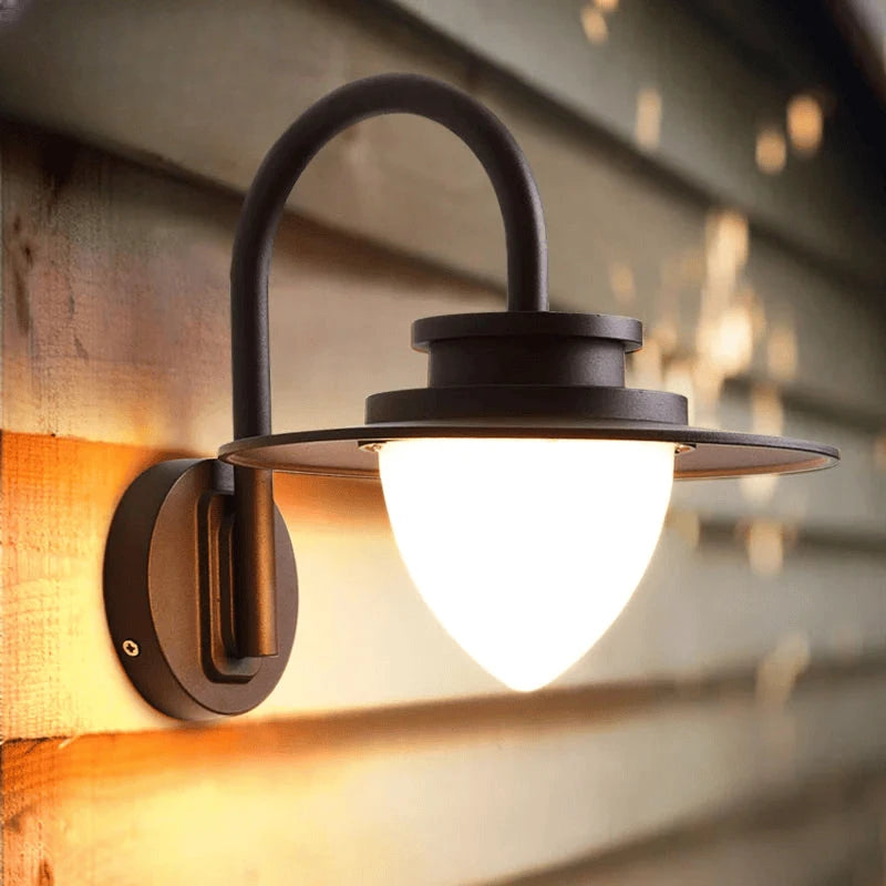 Verthara Premium Three-Head Outdoor Post Light