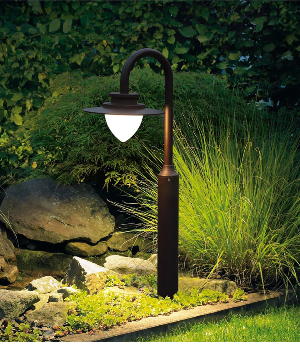 Verthara Premium Three-Head Outdoor Post Light