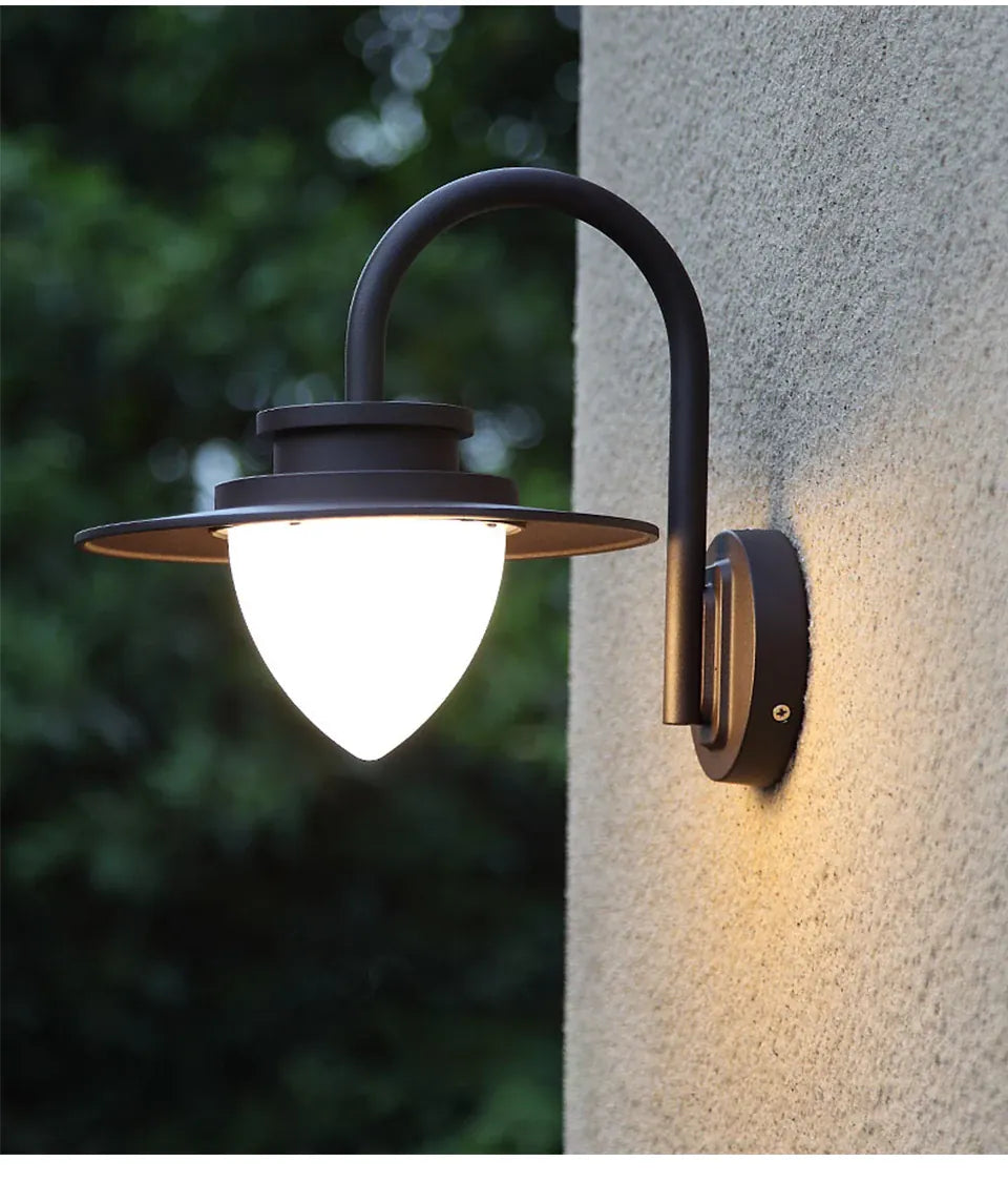 Verthara Premium Three-Head Outdoor Post Light