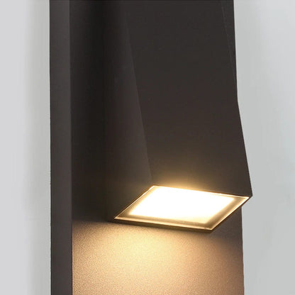 Verthara Waterproof Vintage Black Outdoor Wall Light – 18W LED Sconce for Garden and Porch, Retro Exterior Wall Lantern